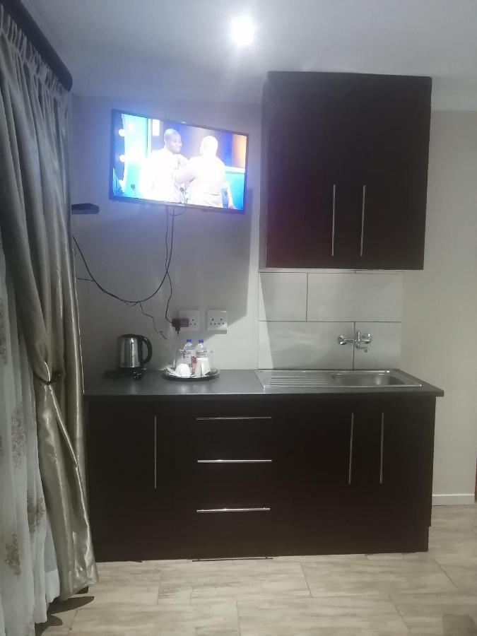 Lala Poa Guest House 克莱克斯多普 外观 照片